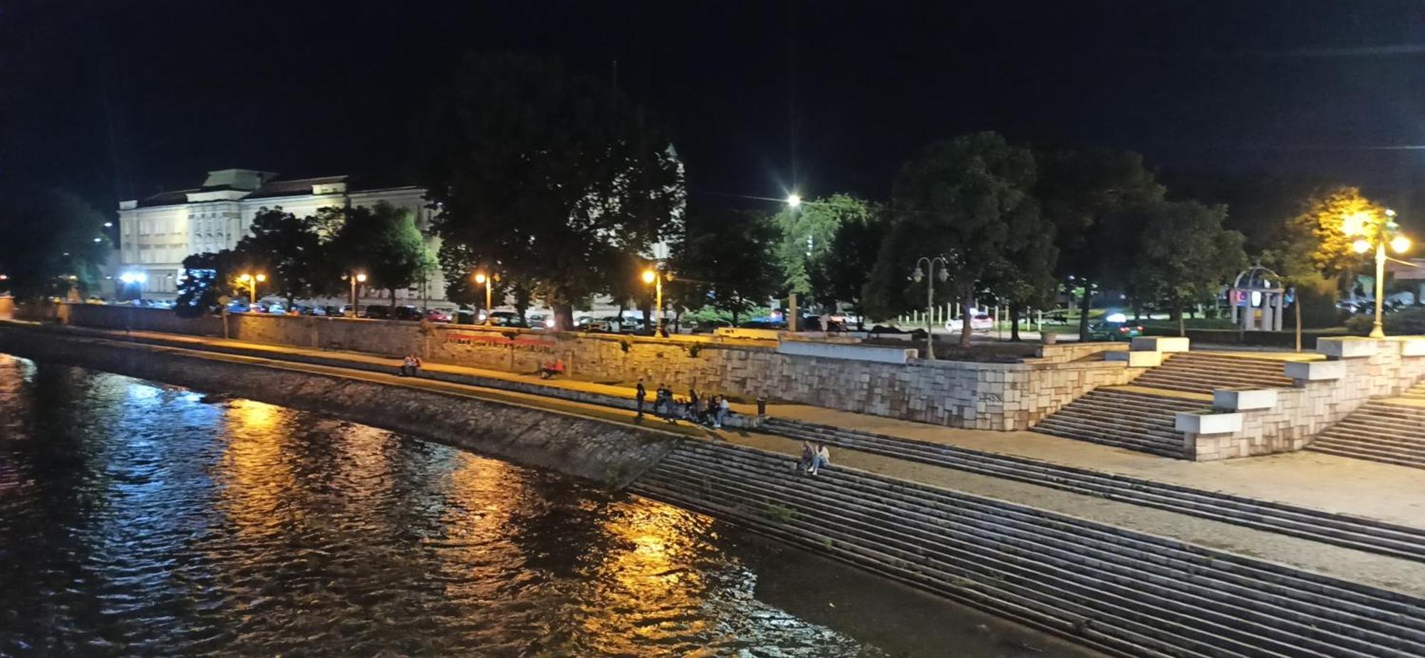 Lux Apartment 13 Center, Free Parking Ni Kültér fotó