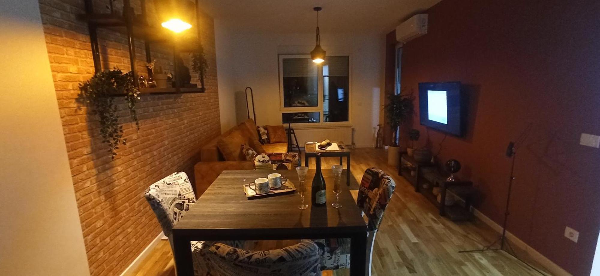 Lux Apartment 13 Center, Free Parking Ni Kültér fotó